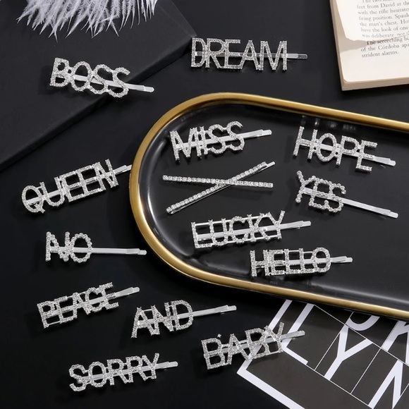 ⚜️[𝟯/$𝟭𝟴]⚜️DAMN Crystal Silver Hairpin NEW - Picture 11 of 12